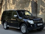 Mitsubishi Pajero-5