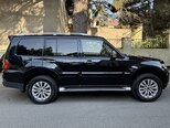 Mitsubishi Pajero-4