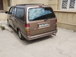 Ford Aerostar-7