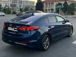 Hyundai Elantra-4