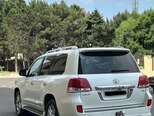 Toyota Land Cruiser-6