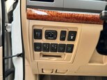 Toyota Land Cruiser-9
