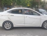 Hyundai Accent-5