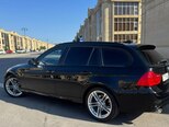 BMW 320-17