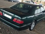 Mercedes E 240-9