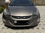 Hyundai Elantra-1