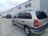 Opel Zafira-4