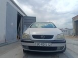 Opel Zafira-1