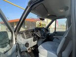 Ford Transit-11