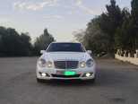 Mercedes E 220-1