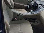 Toyota Prius-12