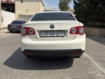 Volkswagen Jetta-2