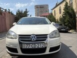 Volkswagen Jetta-1