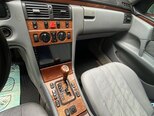 Mercedes E 240-6