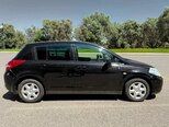 Nissan Tiida-6