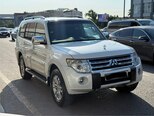 Mitsubishi Pajero-3