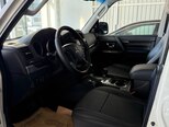 Mitsubishi Pajero-9
