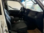 Mitsubishi Pajero-12