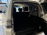 Mitsubishi Pajero-14