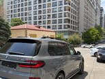 BMW X7-4