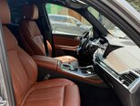 BMW X7-7