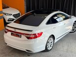 Hyundai Azera-12