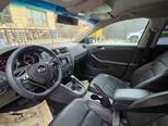Volkswagen Jetta-5