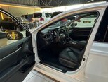 Toyota Camry-13