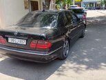 Mercedes E 240-4