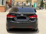 Hyundai Elantra-3
