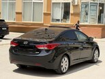 Hyundai Elantra-4