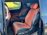 Kia Carnival-8