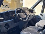 Ford Transit-13