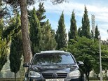 Volkswagen Golf R32-1