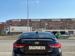 Hyundai Elantra-2