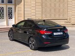 Hyundai Elantra-10