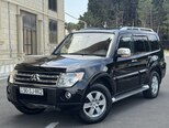 Mitsubishi Pajero-5