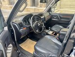 Mitsubishi Pajero-11