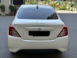 Nissan Sunny-4