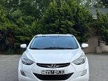 Hyundai Elantra-1