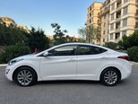 Hyundai Elantra-7