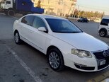 Volkswagen Passat-5
