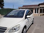 Mercedes B 180-5