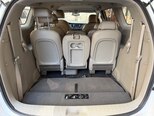 Kia Carnival-10