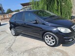 Mercedes B 180-8