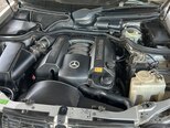 Mercedes E 240-11