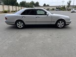 Mercedes E 240-3