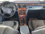 Mercedes E 240-6