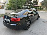 Volkswagen Jetta-5