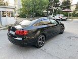 Volkswagen Jetta-16